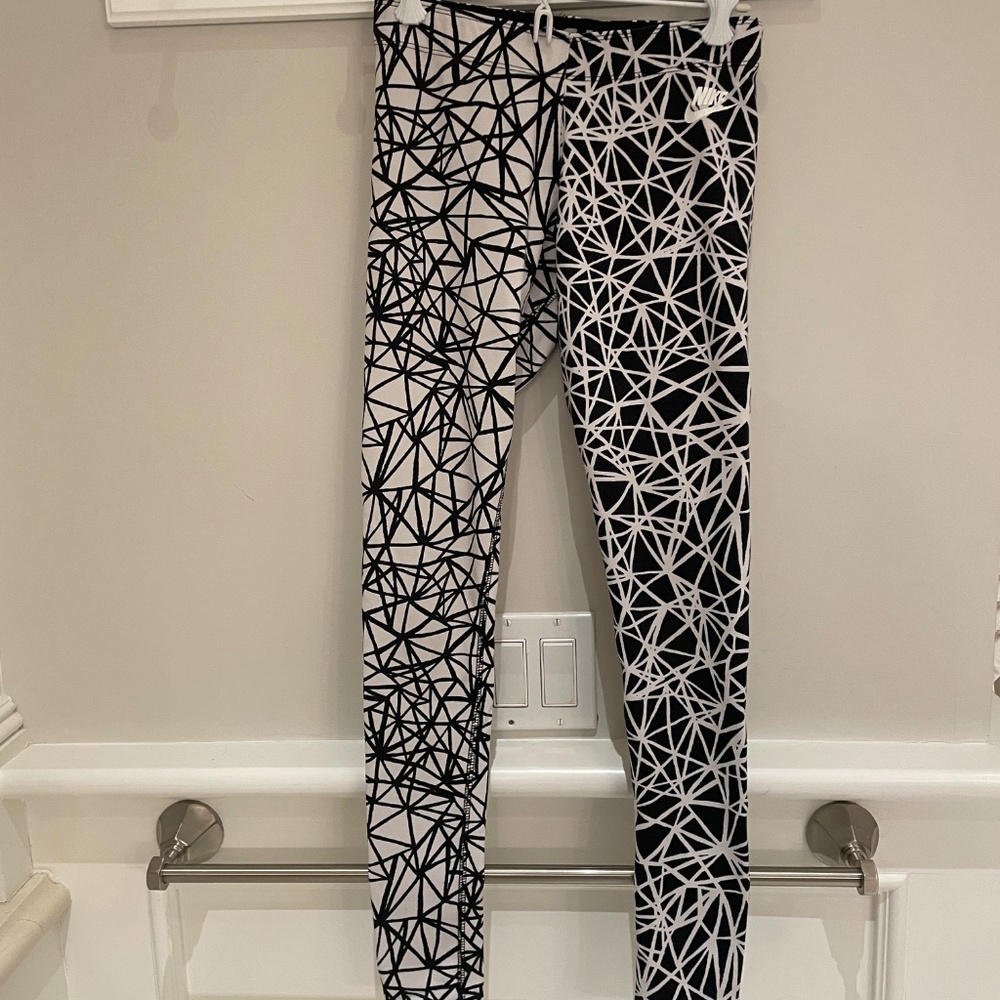 Nike black & white exercise pants size S
